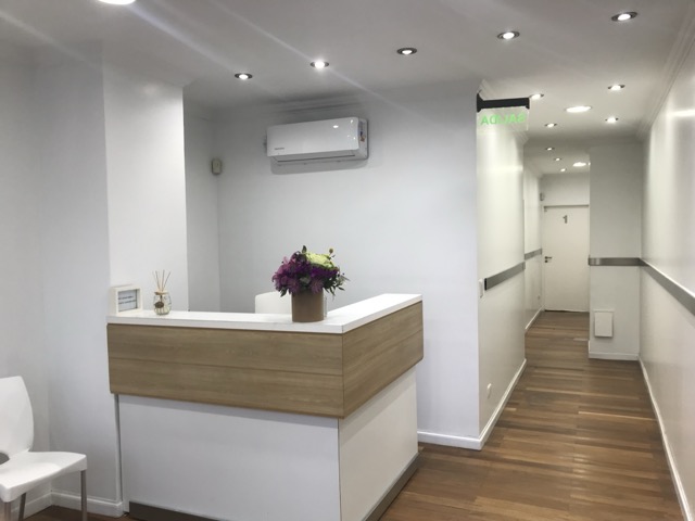 Recibidor medicinal, pasillo remodelado